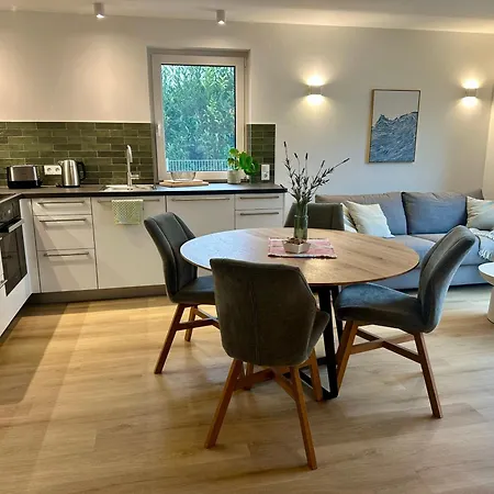 H24zingst - Apartman *