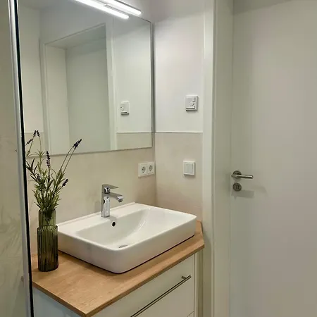 公寓 H24zingst - *